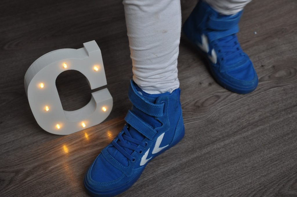 hummel blauwe sneakers